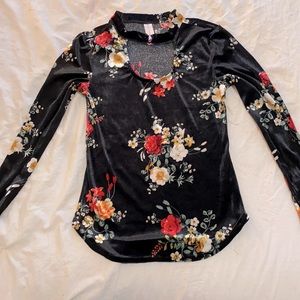 Black blouse, by No boundaries.